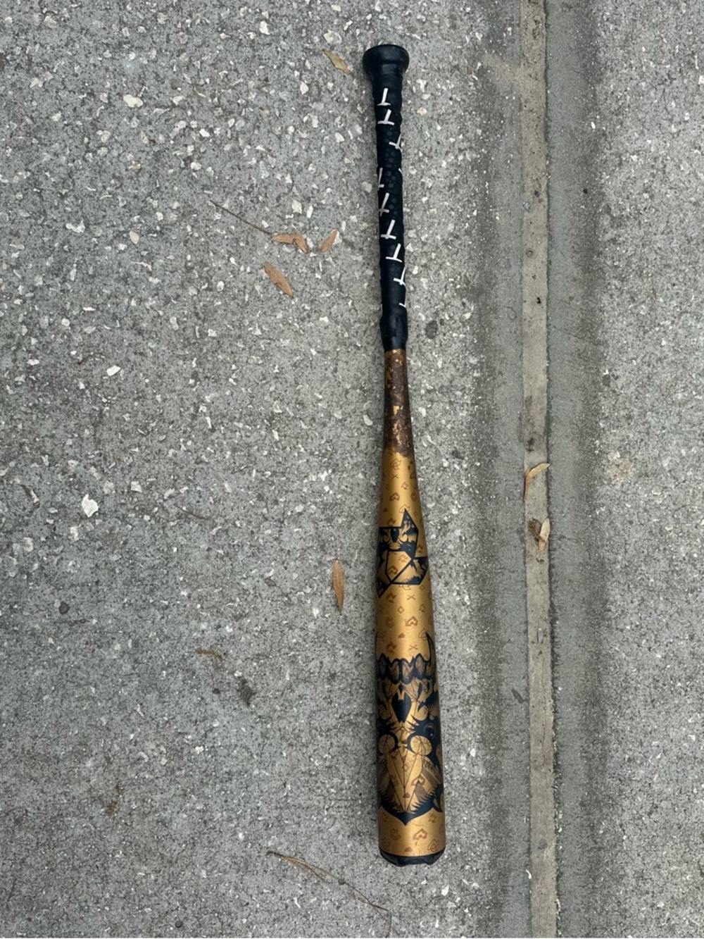 Kids Gold Baseball Bat with Black Grip - Decorative Design